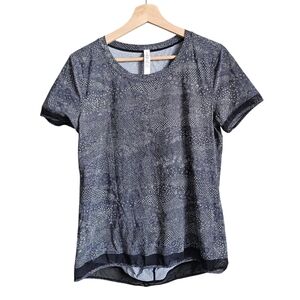 Lululemon Serve Up Some Sun Top Shirt Black and White Split Keyhole Back Size 8